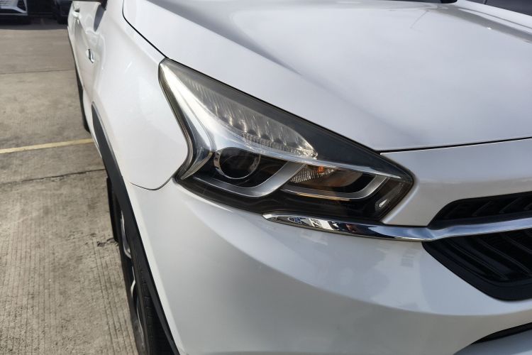 奇瑞 瑞虎7 2016款 1.5T 手动耀臻版车身外观8