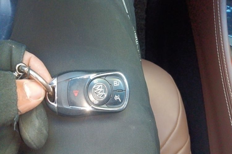 别克 昂科威 2018款 28T 四驱豪华型中控内饰11