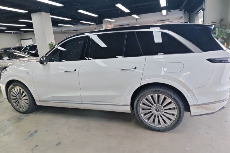 乐道L90 2025款 Max 六座版车身外观4