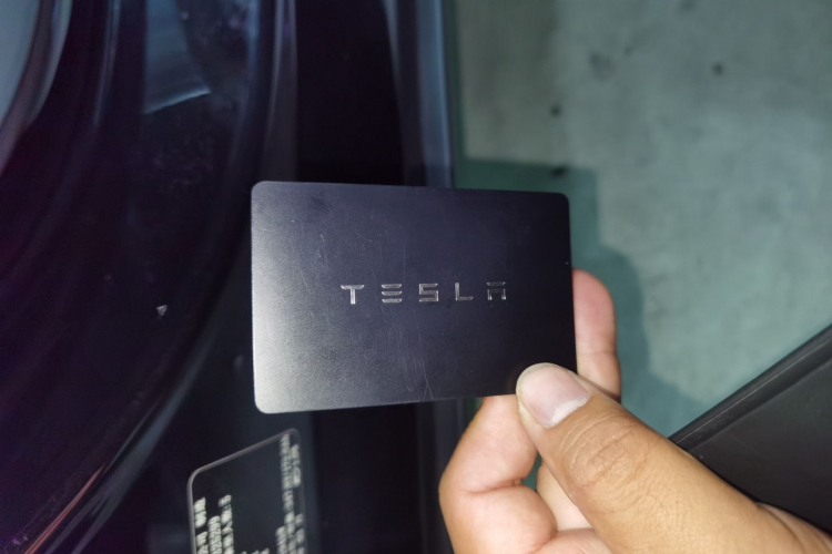 特斯拉 Model Y 2022款 后轮驱动版中控内饰7001