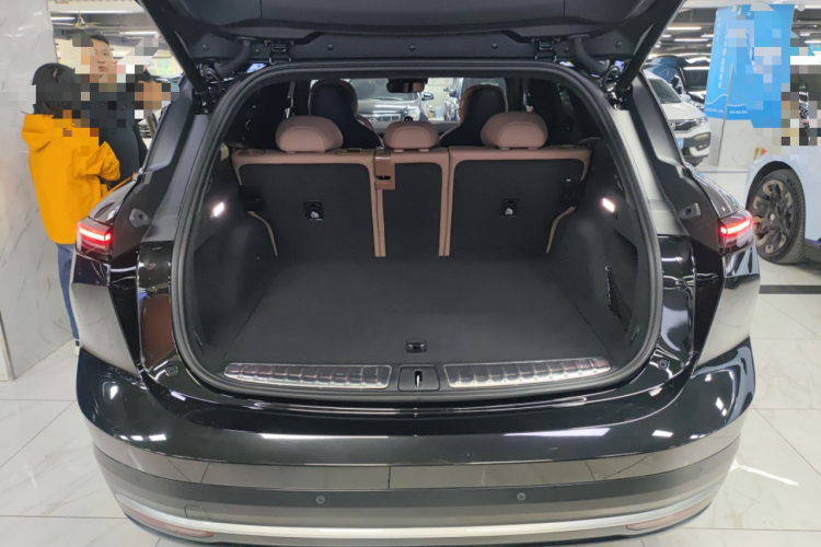 蔚来ES6 2024款 75kWh机舱底盘23