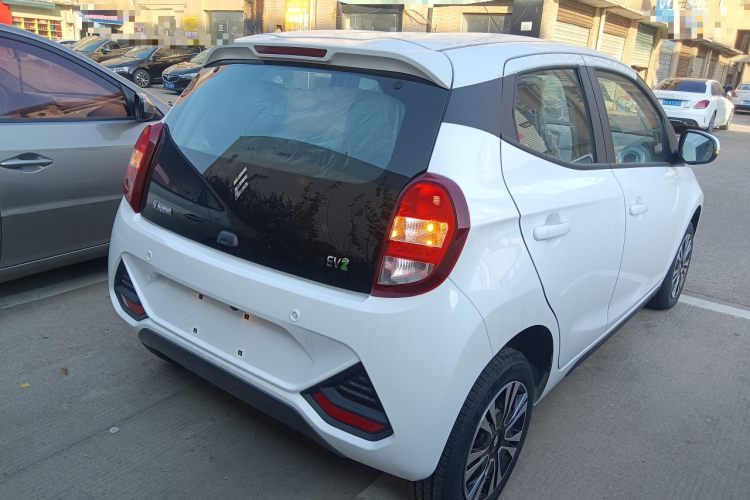 江铃集团新能源 易至EV2 2026款 PLUS+ 舒适型车身外观7