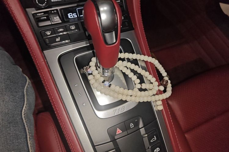 保时捷718 2018款 Cayman 2.0T中控内饰18