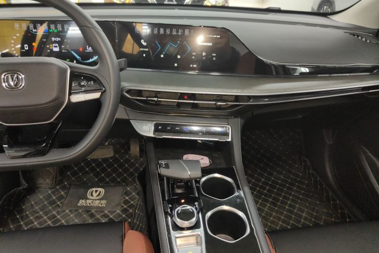 长安 逸动 2024款 PLUS 蓝鲸NE 1.4T GDI DCT高能版中控内饰16