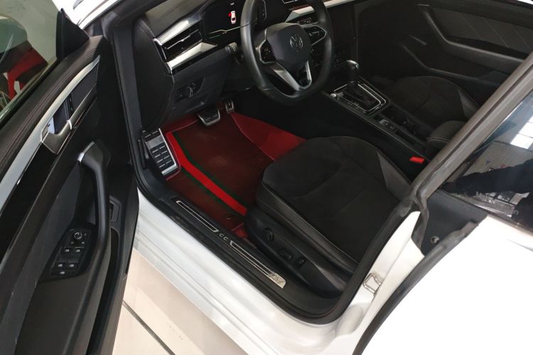 一汽-大众CC 2021款 330TSI 炫目版中控内饰7003