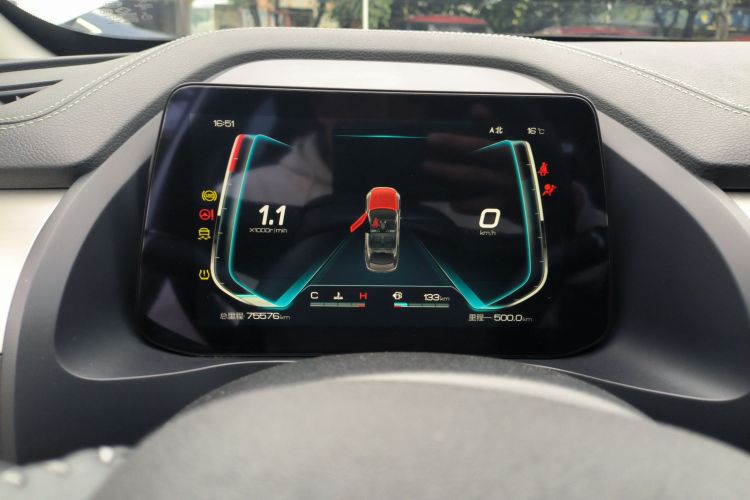 比亚迪 秦Pro 2019款 超能版 1.5TI 手动智联锋劲型 国V局部细节14