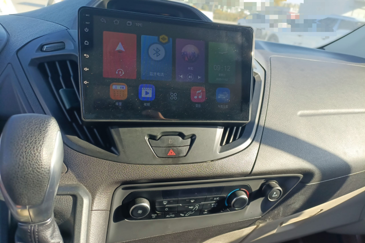 福特 途睿欧 2017款 2.0T 自动精英版中控内饰16
