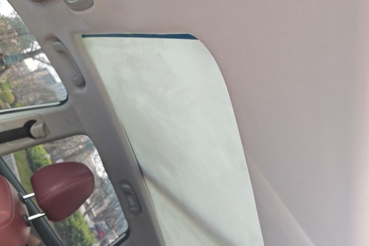 荣威RX5 2016款 30T 四驱自动互联网智尊版中控内饰22