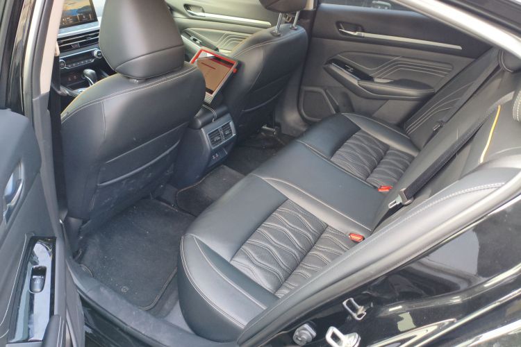 日产 天籁 2022款 2.0T XL 进享版中控内饰7004