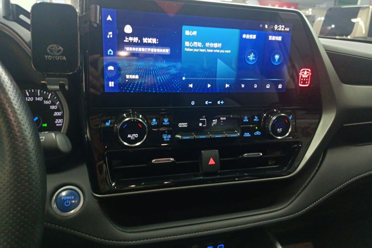 丰田 汉兰达 2022款 双擎 2.5L 四驱尊贵版 7座中控内饰16