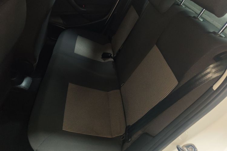 大众 Polo 2016款 1.4L 自动风尚型中控内饰7004