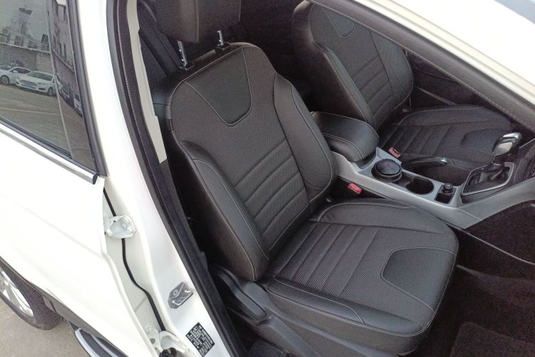 福特 翼虎 2015款 1.5L GTDi 两驱风尚型局部细节41