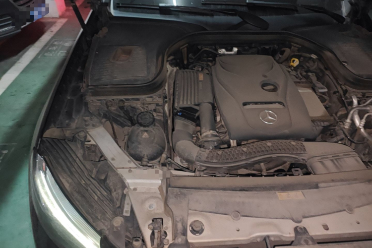 奔驰GLC 2018款 GLC 260 4MATIC 豪华型局部细节9006