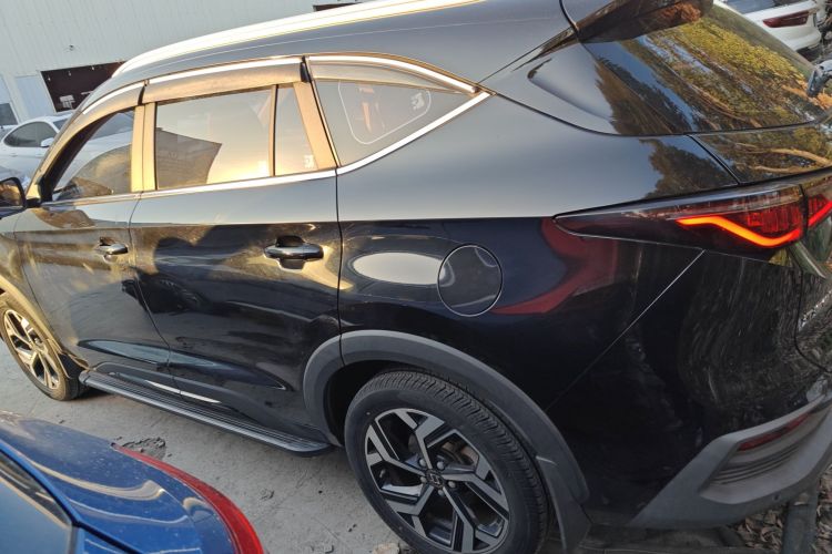 思皓X8 2021款 300T DCT豪华智联版 7座车身外观4