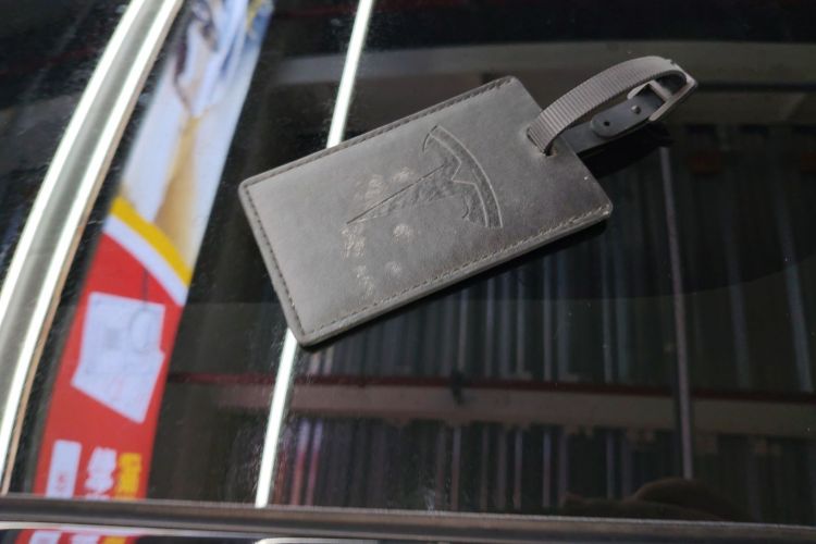 特斯拉 Model 3 2022款 Performance高性能全轮驱动版中控内饰7001