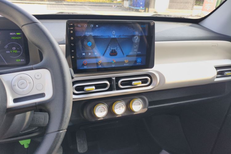 五菱汽车 宏光MINIEV 2024款 第三代 215km 青春版中控内饰16