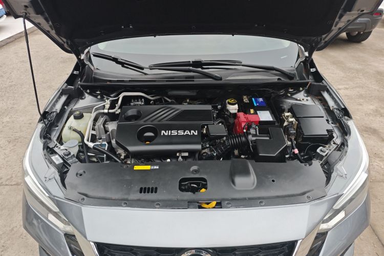 日产 轩逸 2020款 1.6L XL CVT悦享版机舱底盘24