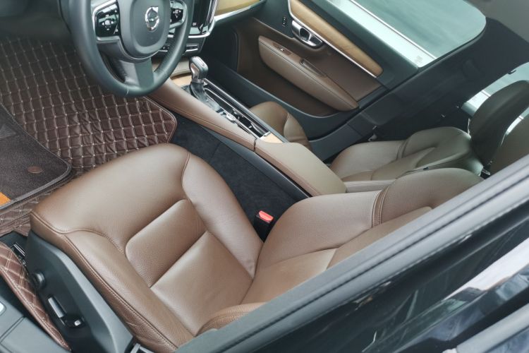 沃尔沃S90 2020款 改款 T5 智逸豪华版中控内饰19