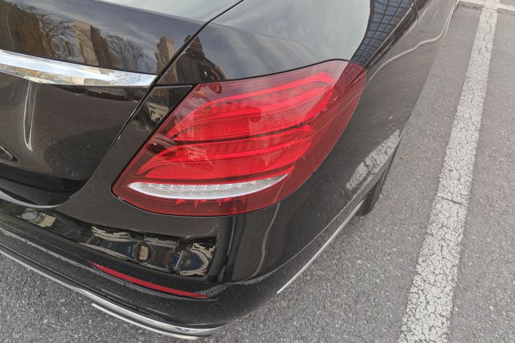奔驰E级 2020款 E 300 L 时尚型车身外观6006
