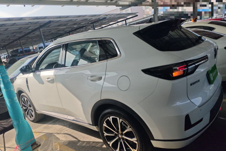 长安CS55PLUS PHEV 2025款 智慧新蓝鲸 125km 超能版车身外观4