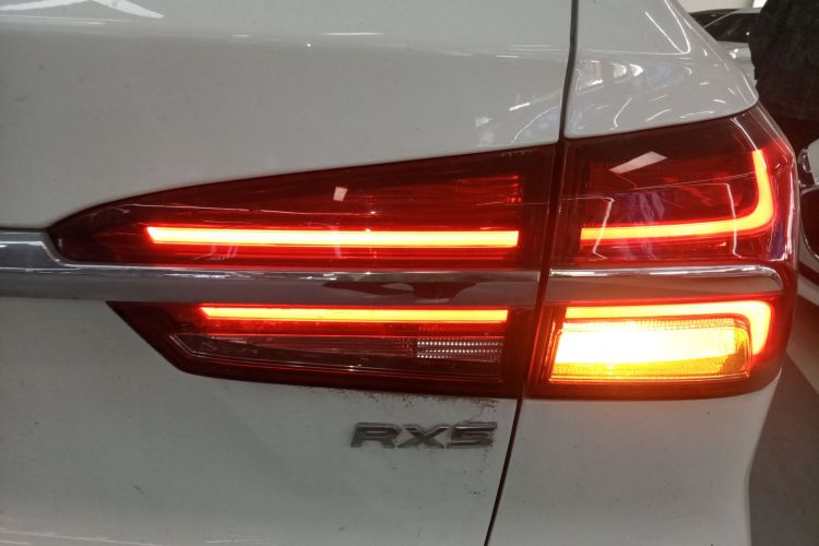 荣威RX5 2022款 330TGI 自动国潮版车身外观9