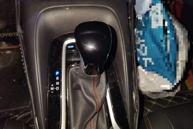 丰田 卡罗拉 2021款 1.2T S-CVT精英PLUS版中控内饰18