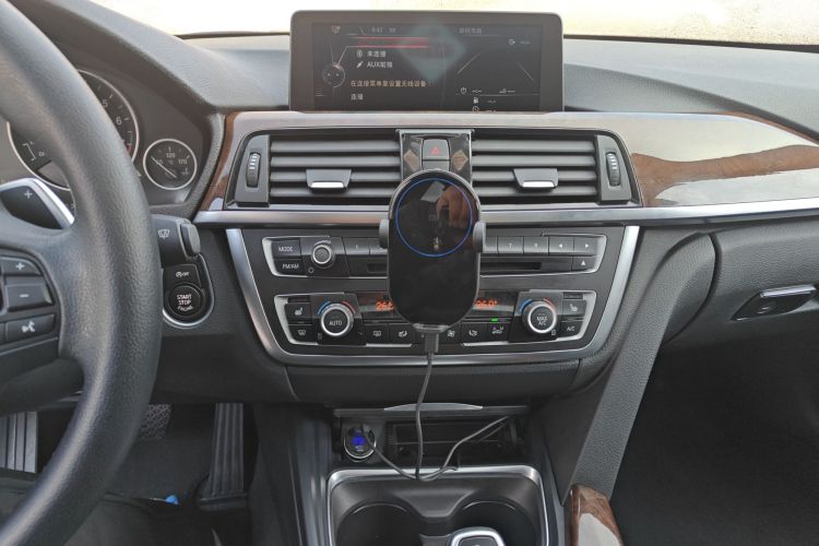 宝马3系 2015款 320Li 超悦版豪华设计套装中控内饰16