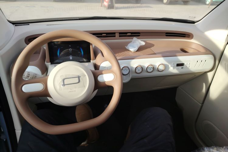 奔腾小马 2026款 222km 萌趣马 Plus中控内饰12