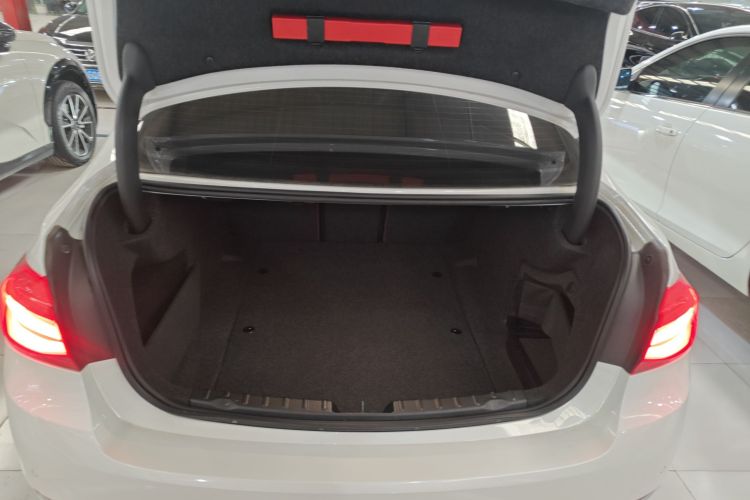 宝马3系 2019款 320Li 时尚型局部细节23