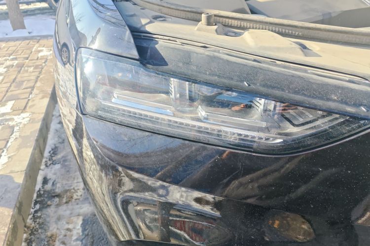 魏牌 VV7 2017款 2.0T 超豪型车身外观8