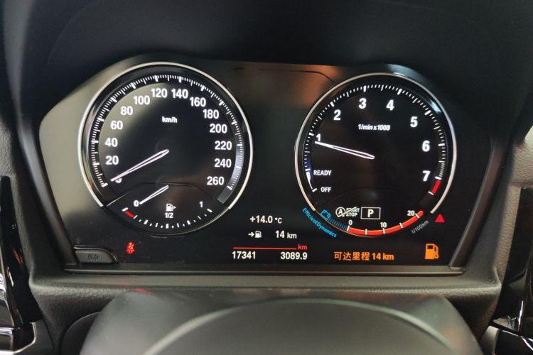 宝马1系 2022款 120i M运动曜夜版局部细节14