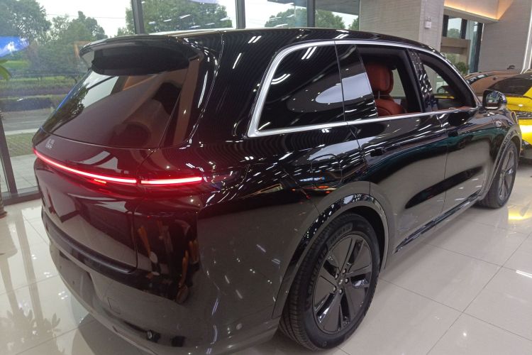 理想汽车 理想L8 2024款 Pro车身外观7