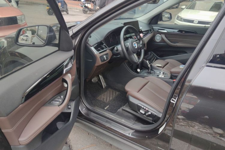 宝马X1 2021款 改款 sDrive25Li 领先型中控内饰7003