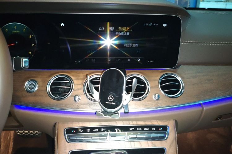 奔驰E级 2023款 改款 E 300 L 豪华型局部细节16