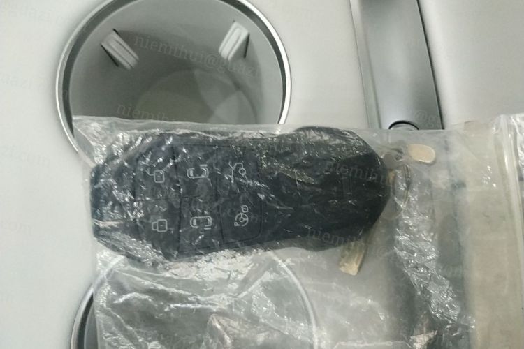 小鹏X9 2024款 640四驱高性能Max中控内饰7001