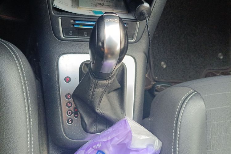 大众 途观 2016款 280TSI 自动两驱丝绸之路风尚版中控内饰18