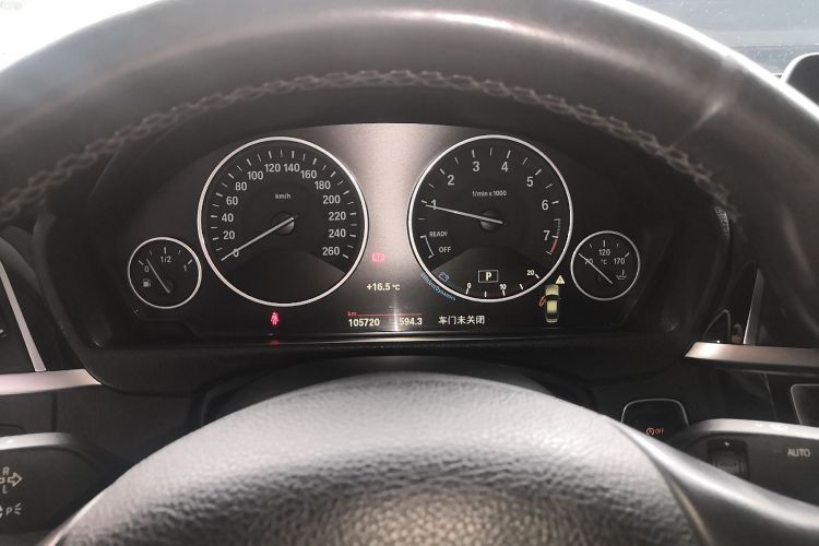 宝马3系 2018款 318Li中控内饰14