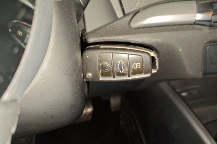 奥迪A3 2018款 30周年年型 Sportback 35 TFSI 进取型中控内饰11