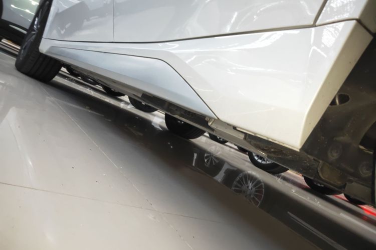 宝马iX1 2023款 eDrive25L M运动套装局部细节9002