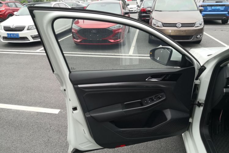 大众 宝来 2020款 1.5L 自动舒适型中控内饰7007