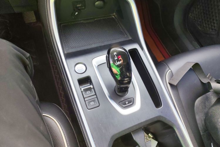 哈弗H6 2023款 国潮版 1.5T 自动都市版中控内饰18