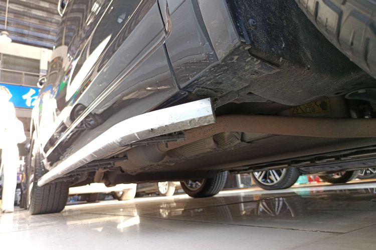 理想汽车 理想ONE 2020款 增程6座版局部细节9001