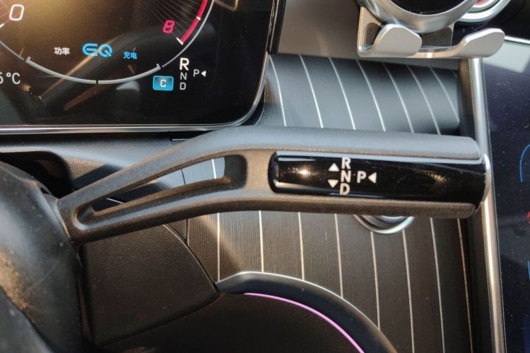 奔驰C级 2022款 改款 C 260 L 运动版局部细节18