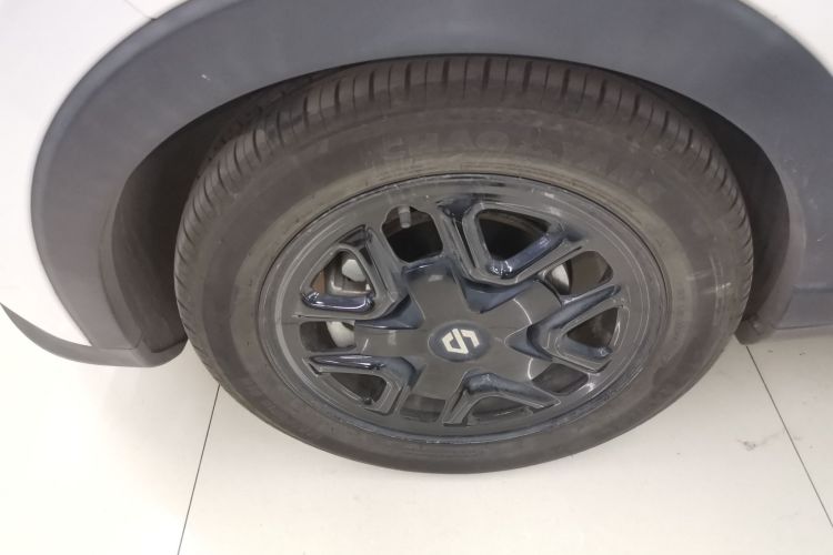 零跑汽车 零跑T03 2023款 310纷享版车身外观6007