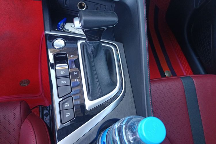 长安 逸动 2021款 PLUS 蓝鲸NE 1.4T GDI DCT旗舰型局部细节18