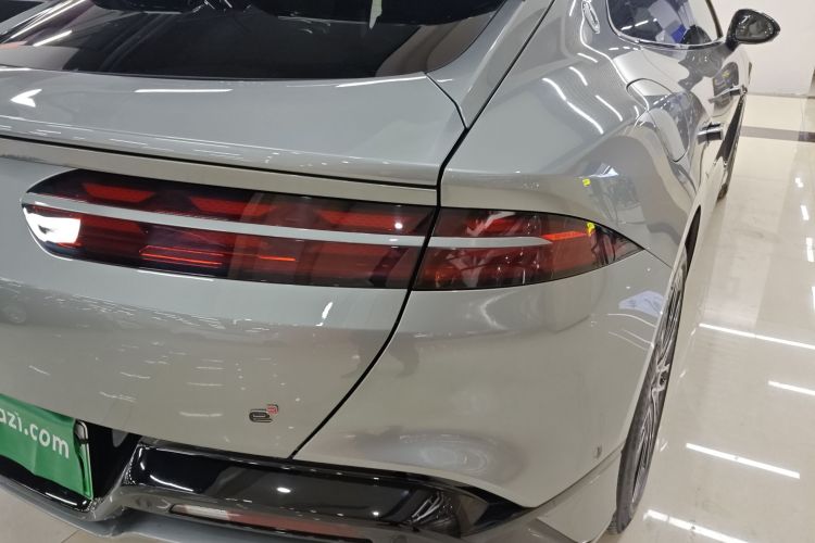 腾势Z9GT 2024款 1100四驱Ultra版车身外观9