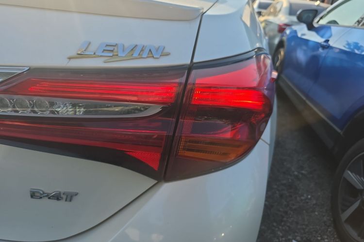 丰田 雷凌 2017款 改款 185T CVT精英版 国V车身外观6001