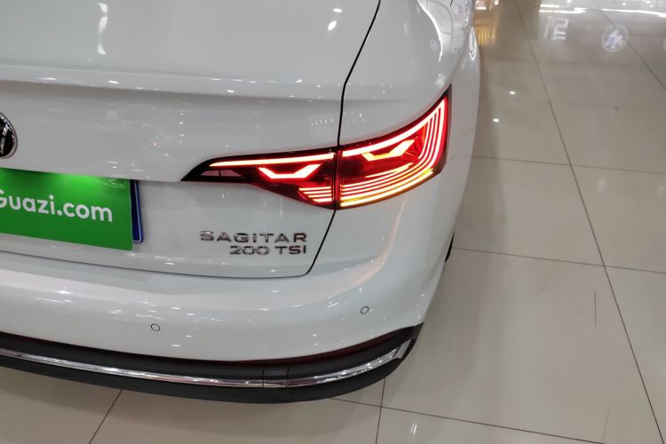 大众 速腾 2024款 200TSI DSG飞越版车身外观9