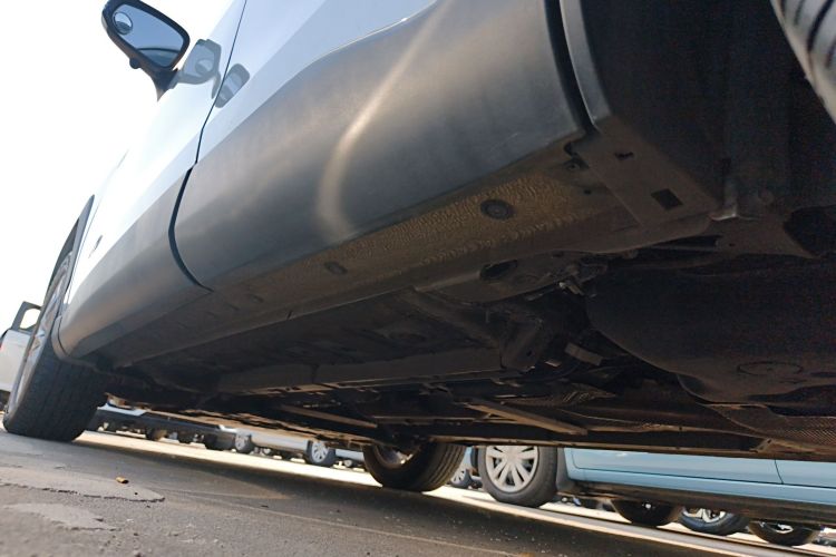 丰田 卡罗拉锐放 2022款 2.0L 精英版局部细节9002