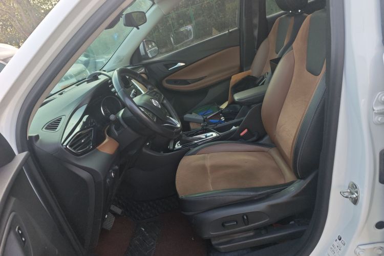 别克 昂科拉GX 2020款 20T CVT两驱豪华型局部细节19